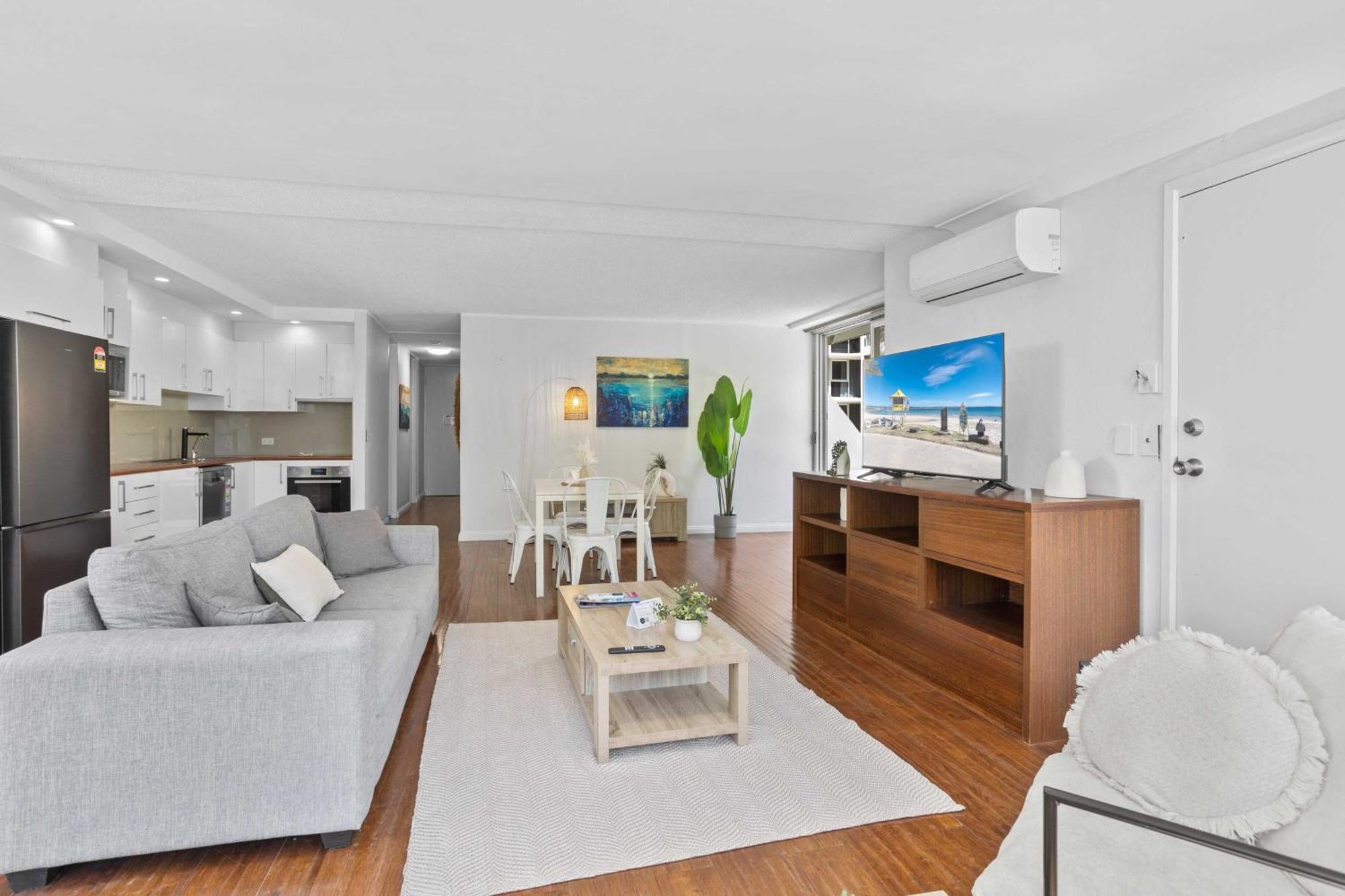 Hi Ho Beach Apartments On Broadbeach Guldkusten Exteriör bild