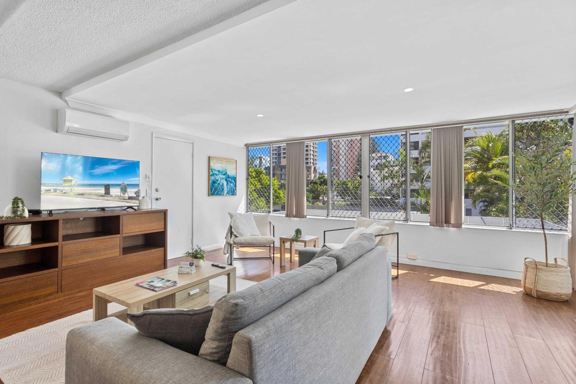 Hi Ho Beach Apartments On Broadbeach Guldkusten Exteriör bild