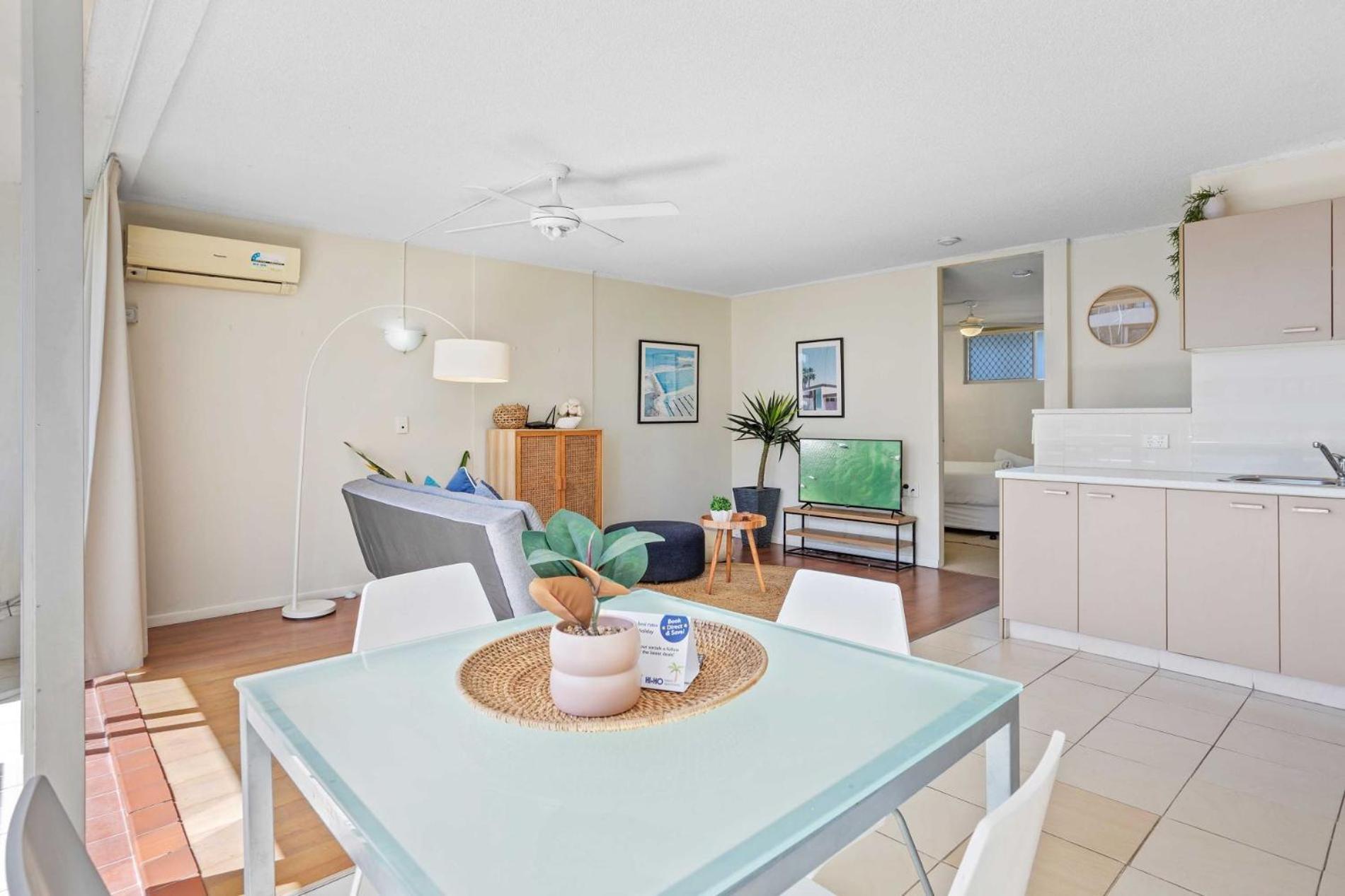 Hi Ho Beach Apartments On Broadbeach Guldkusten Exteriör bild