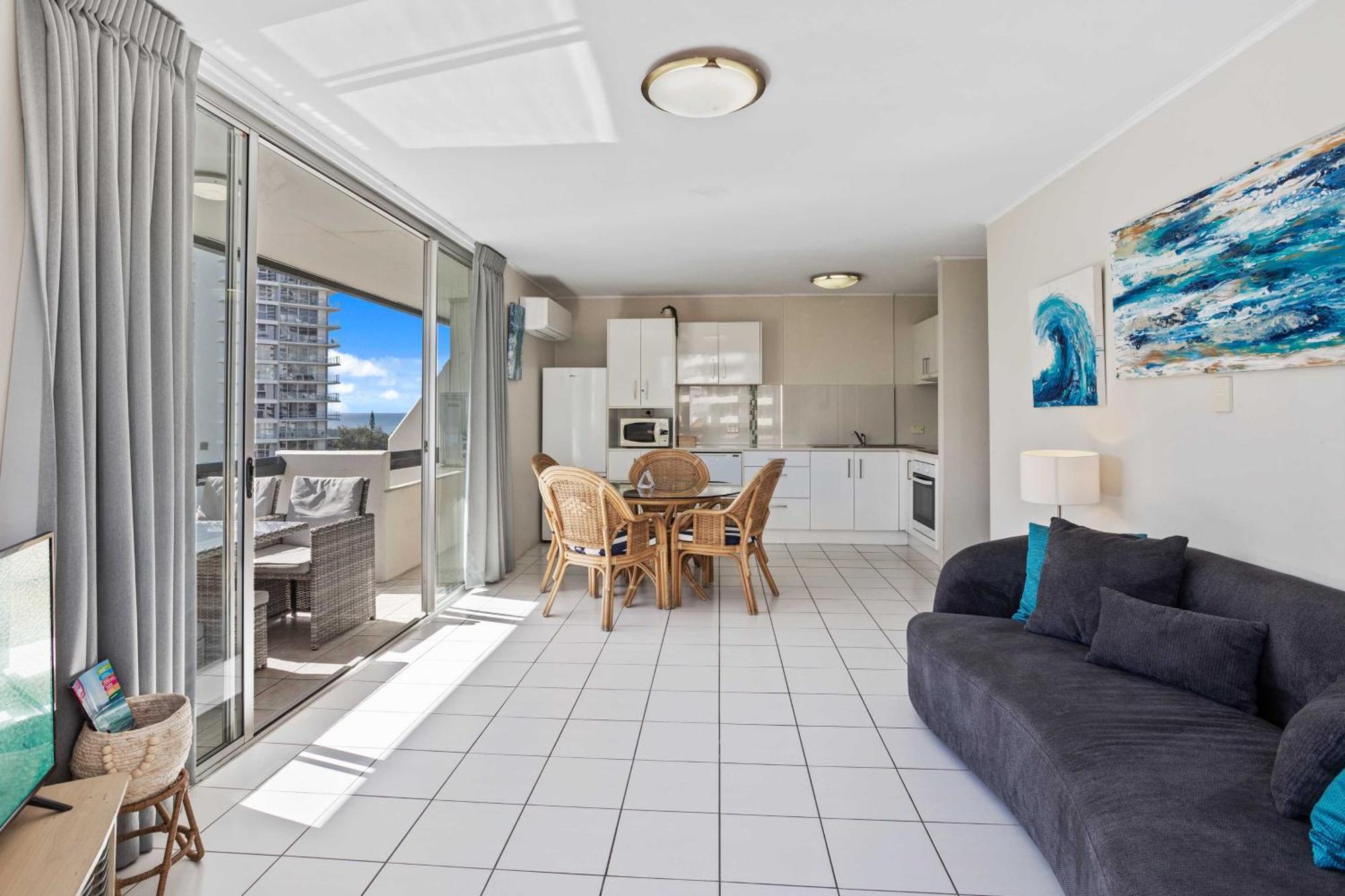 Hi Ho Beach Apartments On Broadbeach Guldkusten Exteriör bild